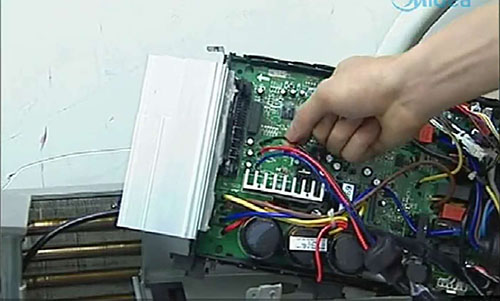 卫辉美的空调电话是多少